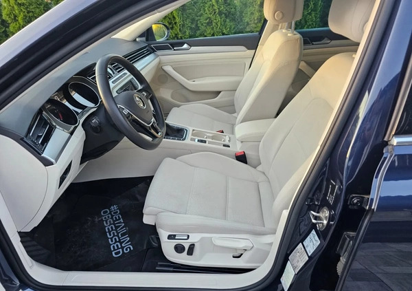 Volkswagen Passat cena 61900 przebieg: 94400, rok produkcji 2015 z Cieszyn małe 172
